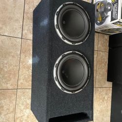 Pair of 10 W6v2 Subwoofers with enclosure