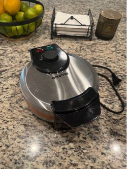 Gourmia waffle maker