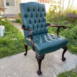Vintage Claw Foot Tufted Faux Leather High Back Arm Chair