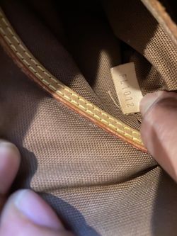 Louis Vuitton purse 👜