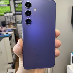 Unlocked Samsung Galaxy S24 5G 128GB