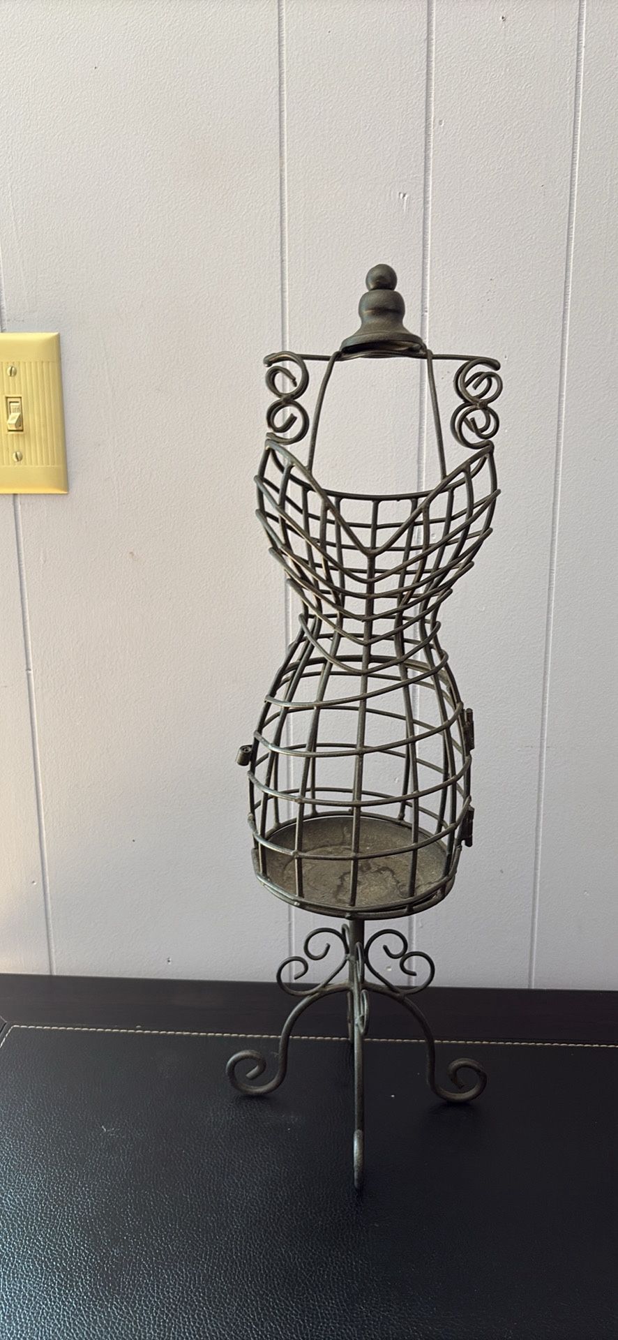 Iron Mannequin Cage