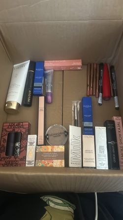 Make up 25 pieces brand new top brands