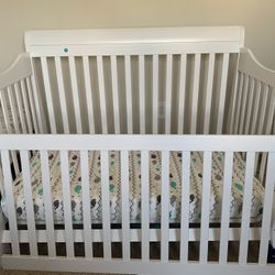 Delta Children 4 in 1 Convertible Crib and Graco Premium Crib & Toddler Mattress 