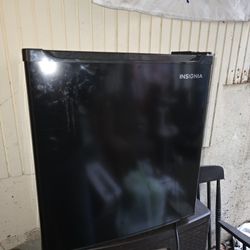 Mini Fridge $100