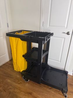 Uline Standard Janitorial Cart / With Bag