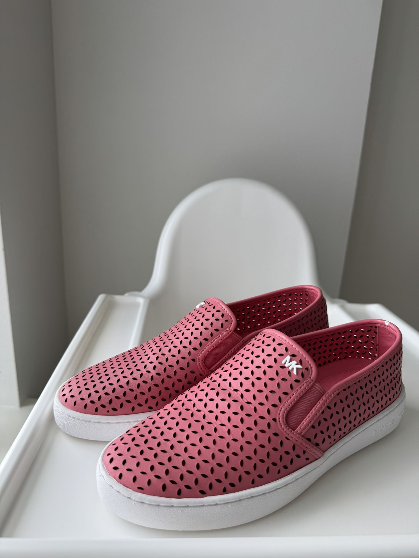 Pink Slip-on Sneakers Michael Kors Size 6.5
