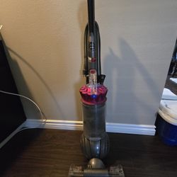 Used Dyson Vacuum-excellent Condition 