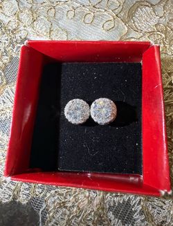 Diamond earrings   7.0mm