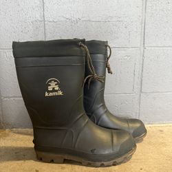 Kamik Men's Waterproof Insulated Winter Boots - Black, Excellent Condition