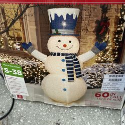 Outdoor Christmas Snowman 