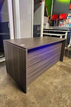 Modern Standard Office Desks