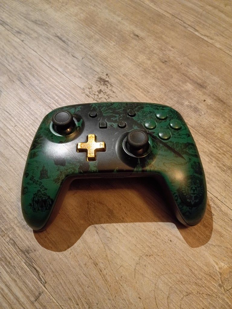 Nintendo Switch Power A Legend of Zelda Green Enhanced Wireless Controller