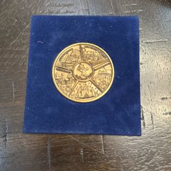 vintage Disneyland 5 Lands and Main Street bronze souvenir medallion from the 1970