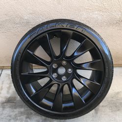 1 Tesla Model Y Induction 20” wheel