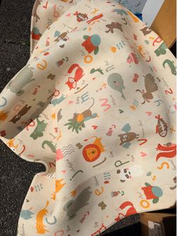 Baby play mat - reversible