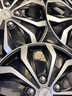 Pilot Automotive WH553-15S-BS Black/Silver 16Inch " Spyder Performance Wheel Cover | Pack of 4 | Fits Toyota Volkswagen VW Chevy Chevrolet Honda Ma