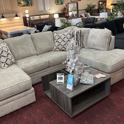 Signature By Ashley Sectional