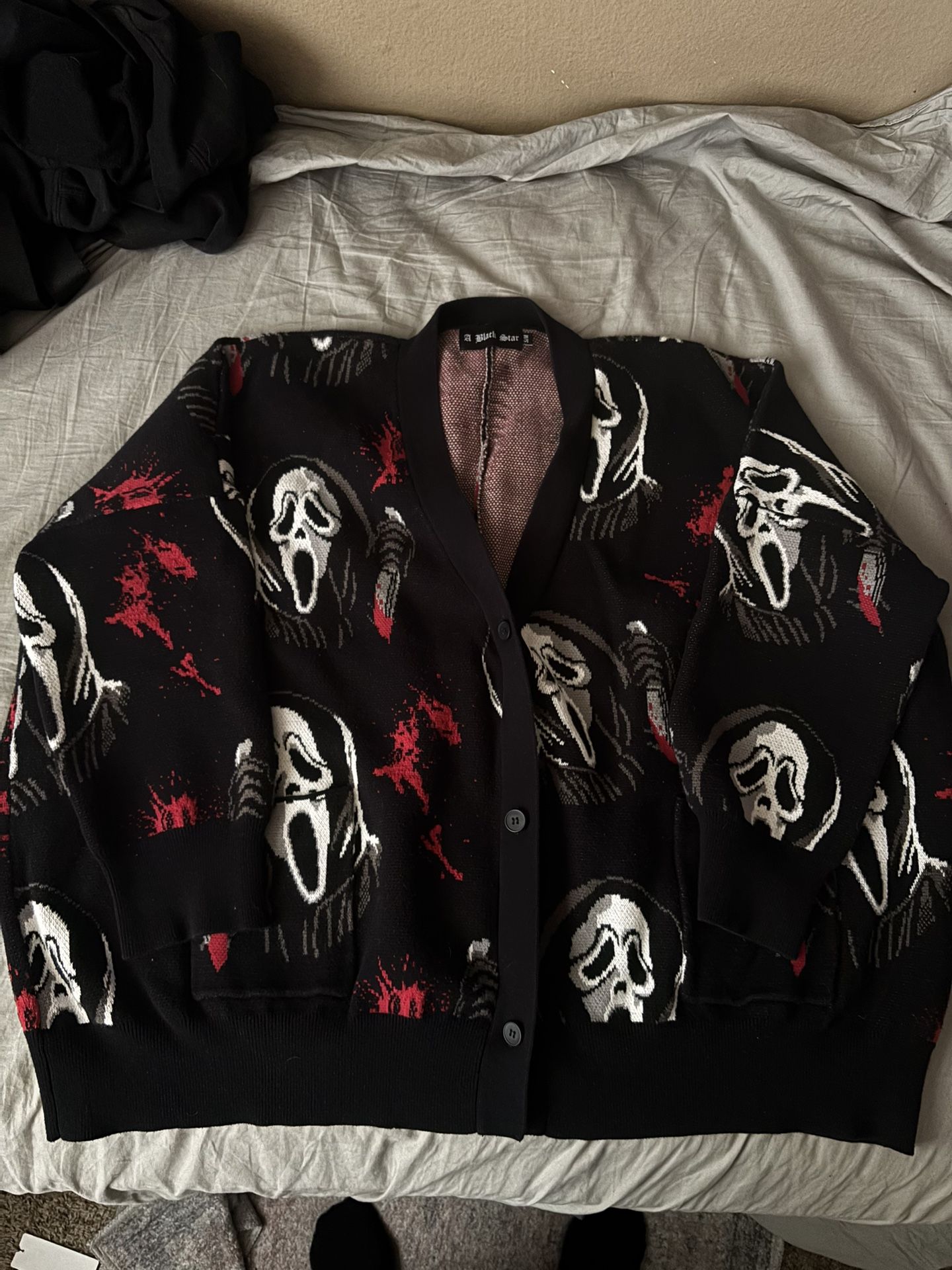 Knitted Scream Cardigan (Negotiable)
