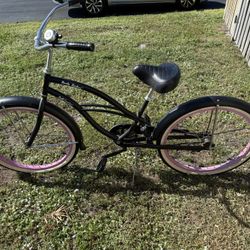 Women’s beach cruiser 
