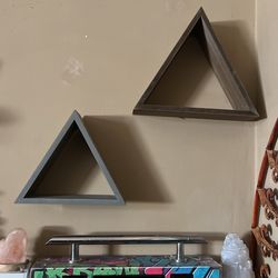 Triangle Shelf’s 