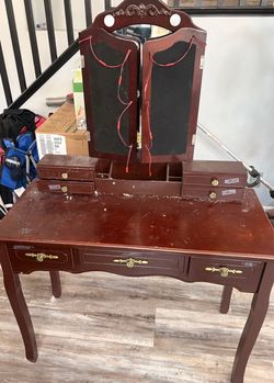 Brown vanity dresser