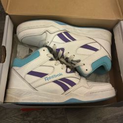 Reebok Sneakers