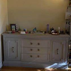 Buffet/Dresser 