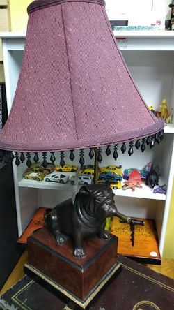 Bulldog lamp with shade burgundy tone