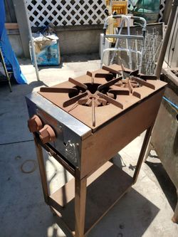 MURRAY'S WOLF 2 BURNER PROPAIN STOVE
