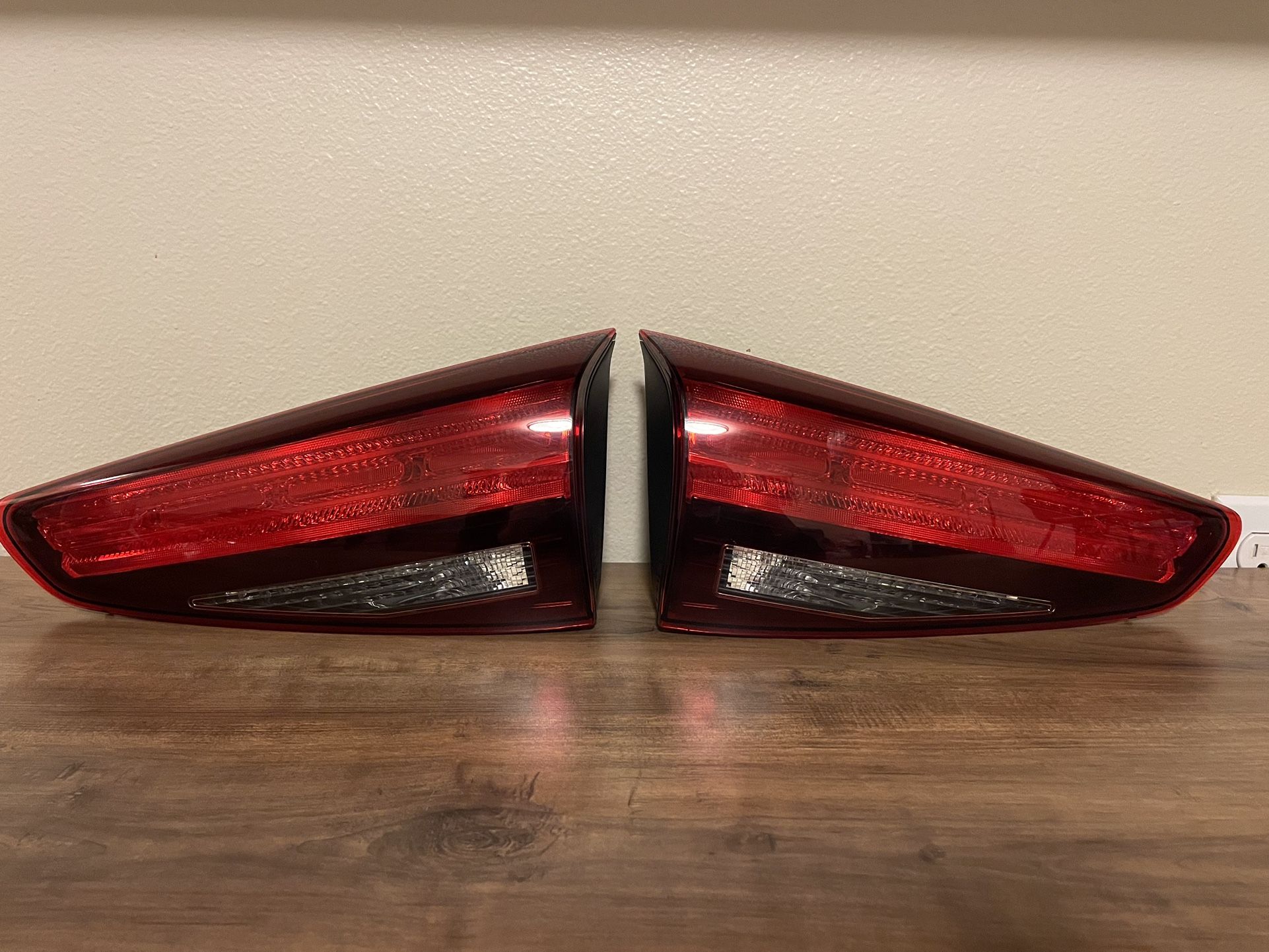 HYUNDAI TUCSON REAR LEFT  TAILLIGHT 