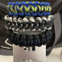Paracord  Bracelets & Keychains 