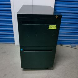 Metal file cabinet $ 70
