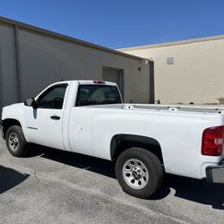 GMC Sierra Regular Cab Long Bed 8ft