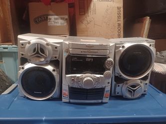 Stereo, Cd Player, Cassette Tape Player,  Am Fm Radio With 2 Speakers