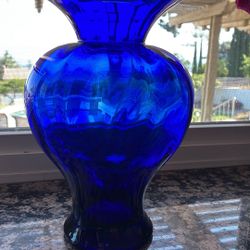 Vintage COLBALT BLUE GLASS VASE