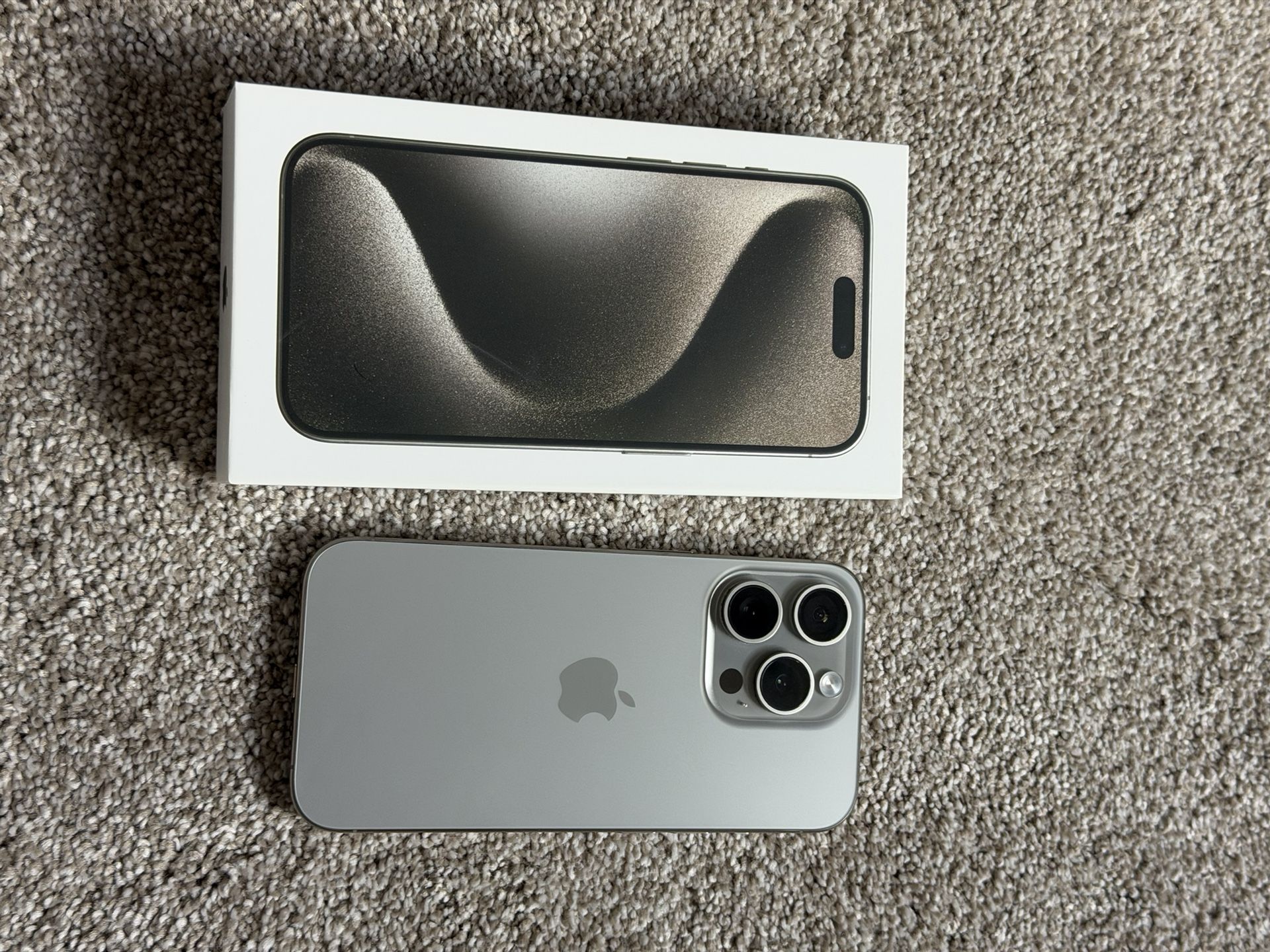 iPhone 15 Pro 256GB Titanium