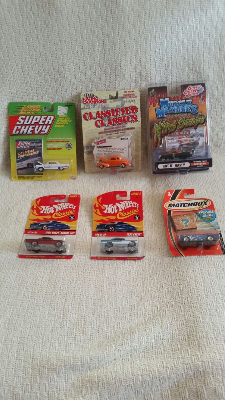 6 Collectable different Chevy cars, more info in the description area