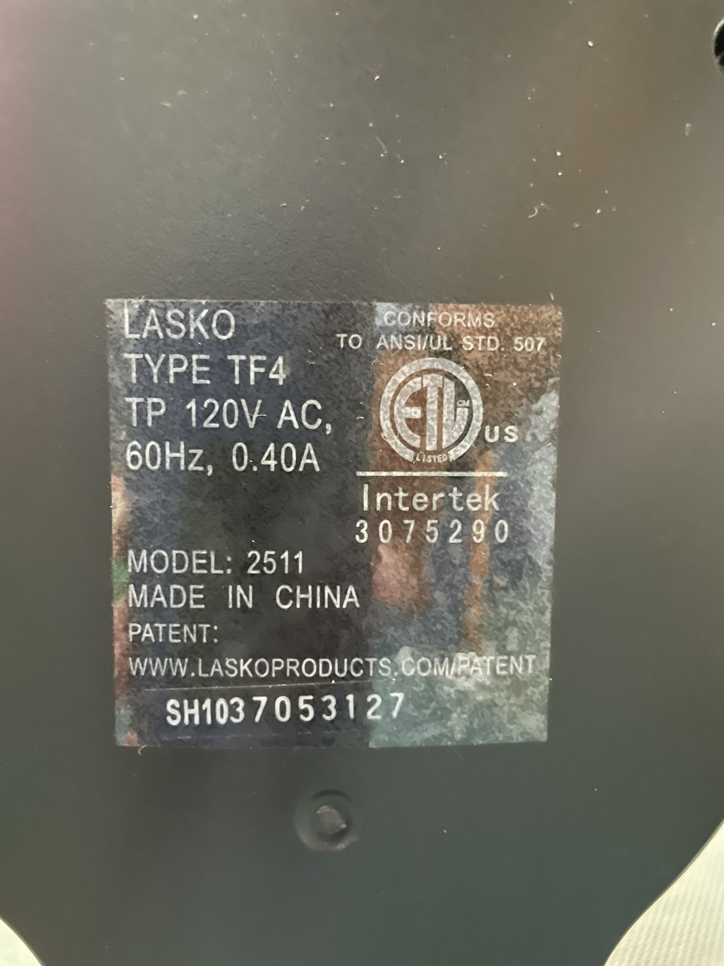 Lasko Tower Fan w/ Remote for Sale in Las Vegas, NV - OfferUp
