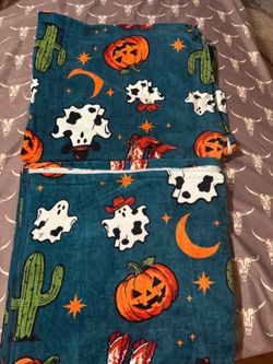 Viral Wrangler Ghost towels