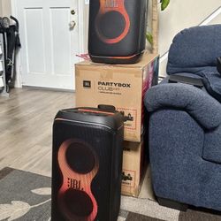 JBL - Partybox Live 120 | +200W JBL Pro Sound, Bluetooth Portable Speaker w/ LED Lights, Wireless Mic