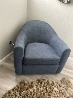 Potterybarn swivel accent chair