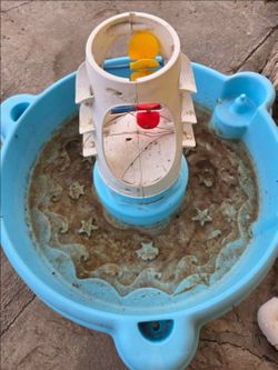 Free splash table