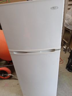 Mid Size Refrigerator 