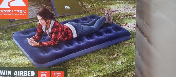 Twin Size Air Bed 300 Pounds Capacity