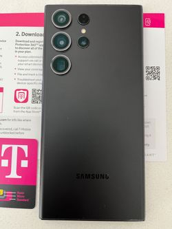 Selling a Samsung s25 Ultra unlocked 512 GB .  Upgraded to a C4 so no longer need it