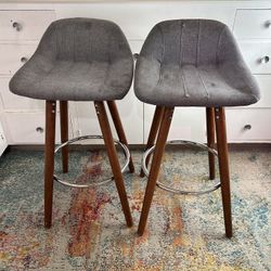 Counter height stools walnut legs. Seats do Need cleaning or reupholstered. Price is Each