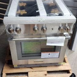 Brand New 30" Tharmador Gas Range Still In Box.  No Scratches  Or  Dent 