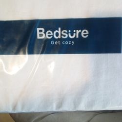 KING SIZE DUVET COVER SET-(BRAND NEW IN SEALED BAG)