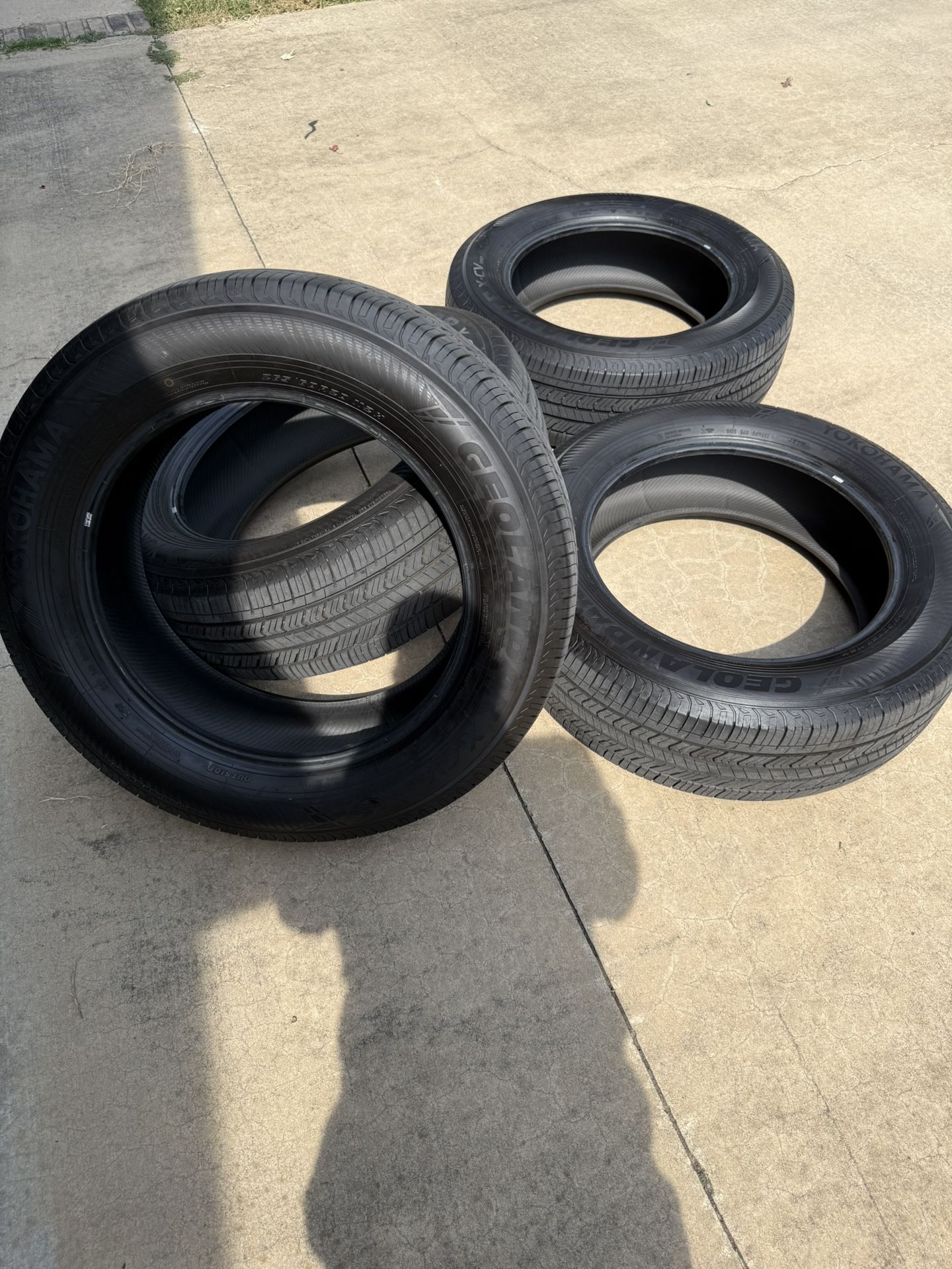 Yokohama Geolander used Tires (265/60R20)